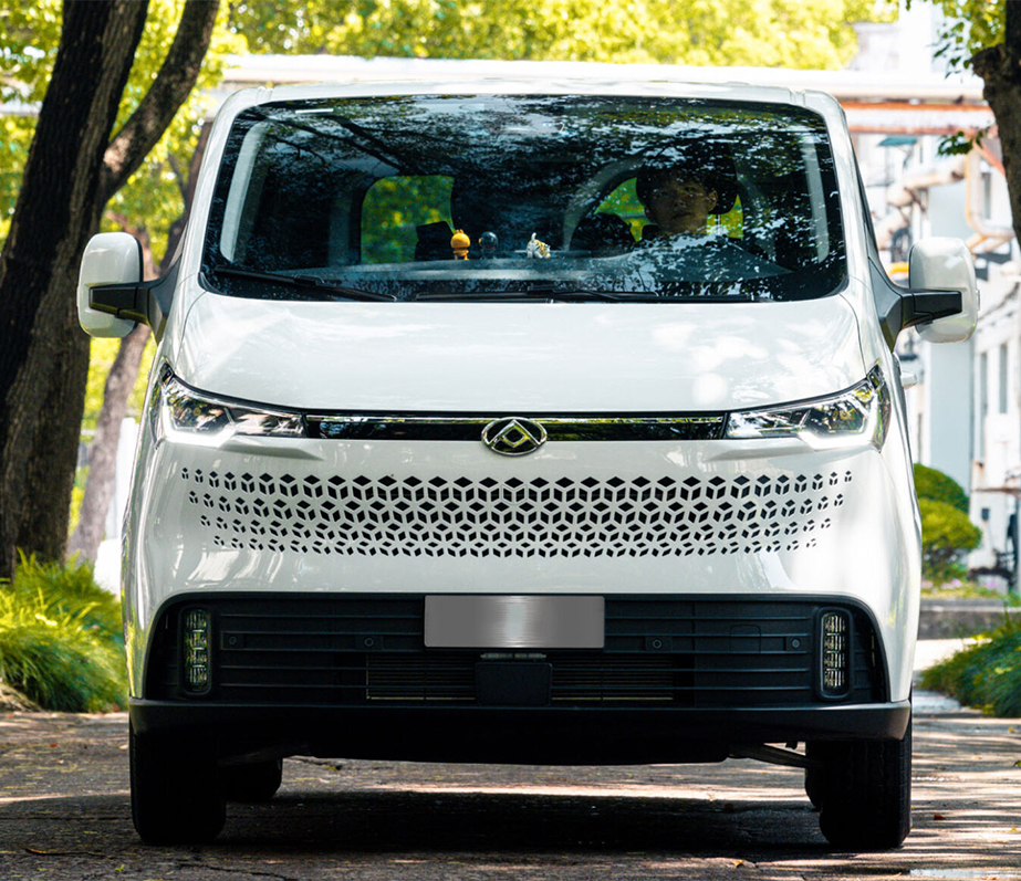 Maxus Van Image